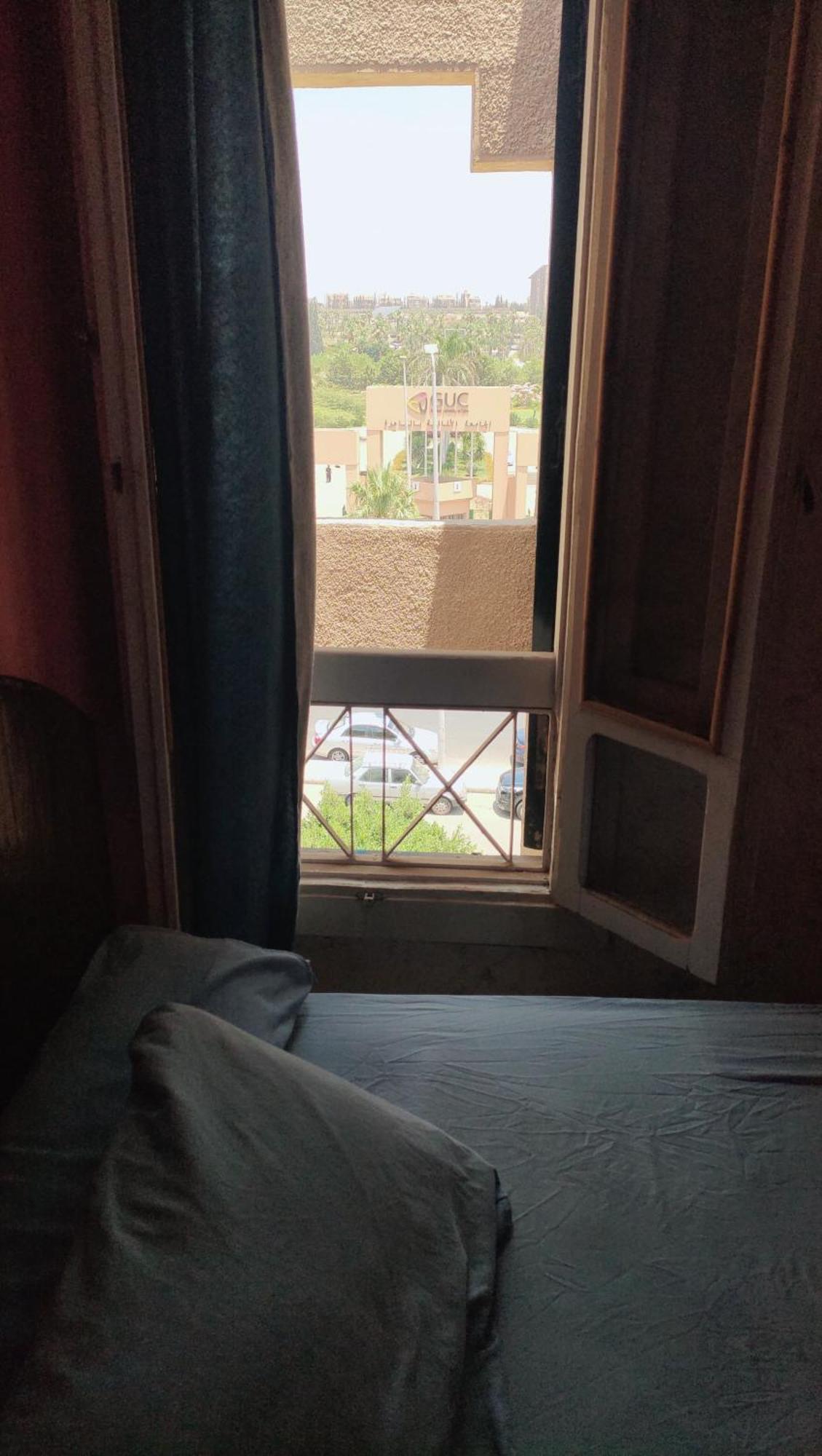 Cozy Guc View Female-home - Near To Airport *
